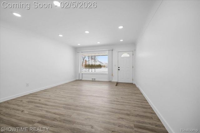 11248 Forrer Drive, Sterling Heights, MI 48312