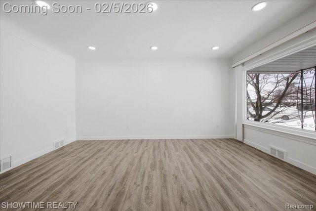 11248 Forrer Drive, Sterling Heights, MI 48312