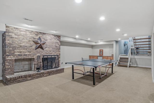14828 Walnut Creek Drive, Fort Wayne, IN 46814