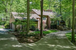 14828 Walnut Creek Drive, Fort Wayne, IN 46814
