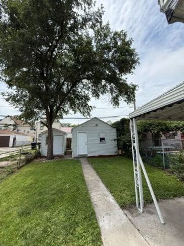 13410 S Brandon Avenue, Chicago, IL 60633