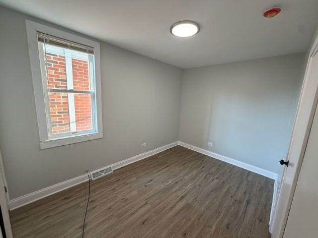 13410 S Brandon Avenue, Chicago, IL 60633