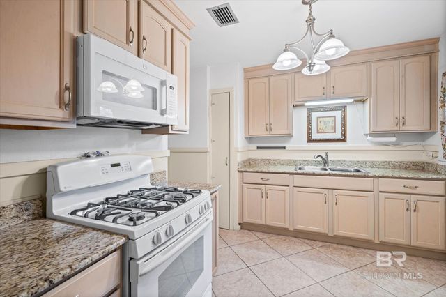 106 Esplanade Avenue, Mobile, AL 36606