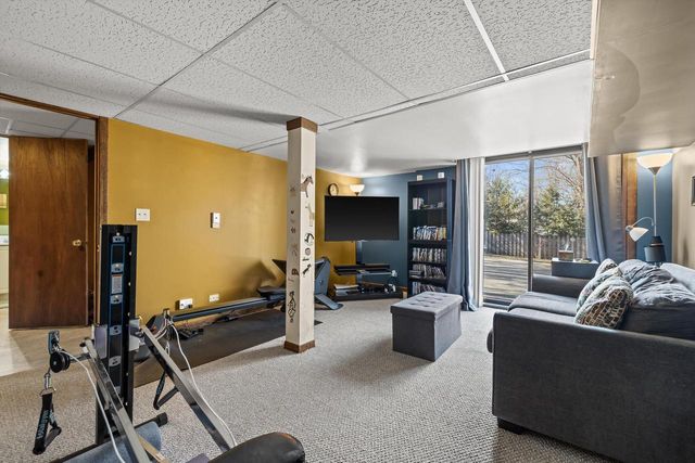 W2851 Swinghurst LANE, Lake Geneva, WI 53147