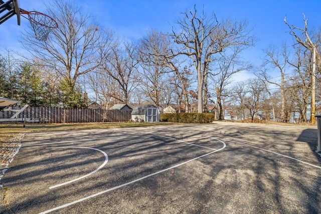 W2851 Swinghurst LANE, Lake Geneva, WI 53147