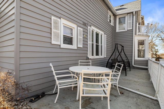 W2851 Swinghurst LANE, Lake Geneva, WI 53147