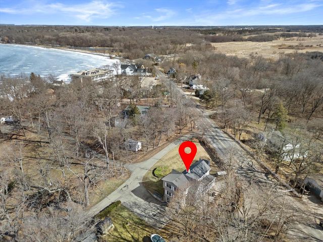 W2851 Swinghurst LANE, Lake Geneva, WI 53147