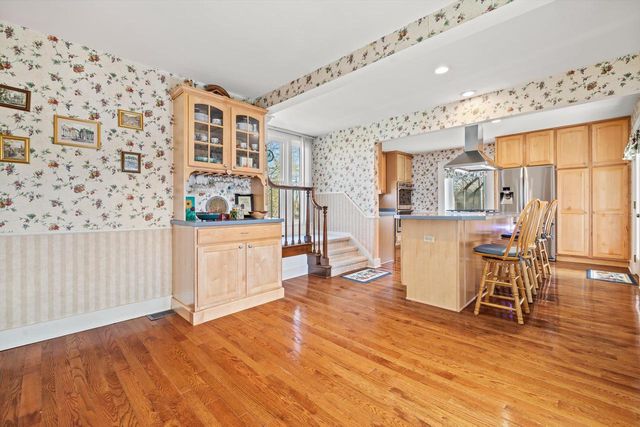 W2851 Swinghurst LANE, Lake Geneva, WI 53147