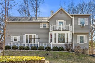 W2851 Swinghurst LANE, Lake Geneva, WI 53147