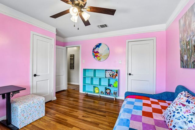 331 SUTTON DR, San Antonio, TX 78228