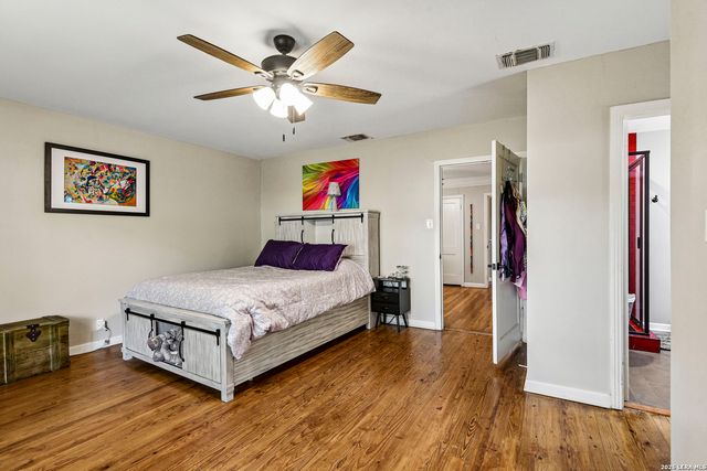 331 SUTTON DR, San Antonio, TX 78228