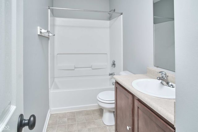 12983 Quarterback Lane, Fishers, IN 46037
