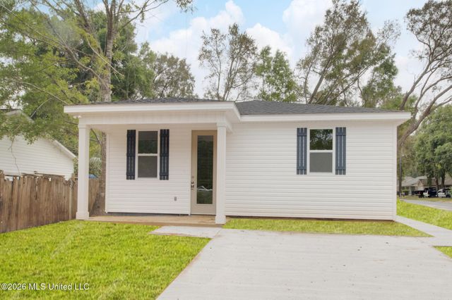 8713 Barnacle Boulevard, Ocean Springs, MS 39564