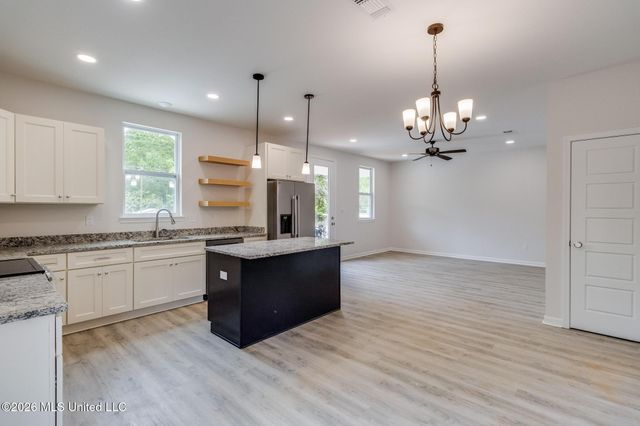 8713 Barnacle Boulevard, Ocean Springs, MS 39564
