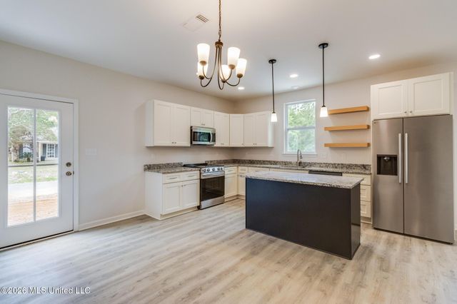 8713 Barnacle Boulevard, Ocean Springs, MS 39564