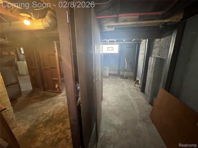 1415 Richmond Avenue, Lincoln Park, MI 48146