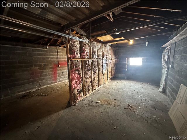 1415 Richmond Avenue, Lincoln Park, MI 48146