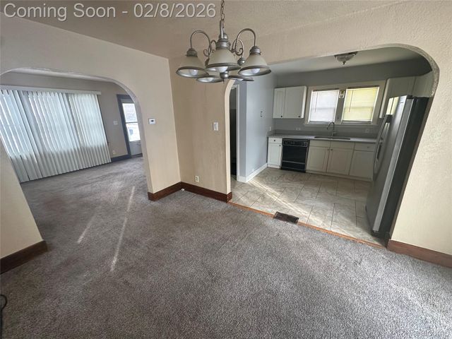 1415 Richmond Avenue, Lincoln Park, MI 48146