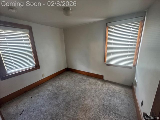 1415 Richmond Avenue, Lincoln Park, MI 48146