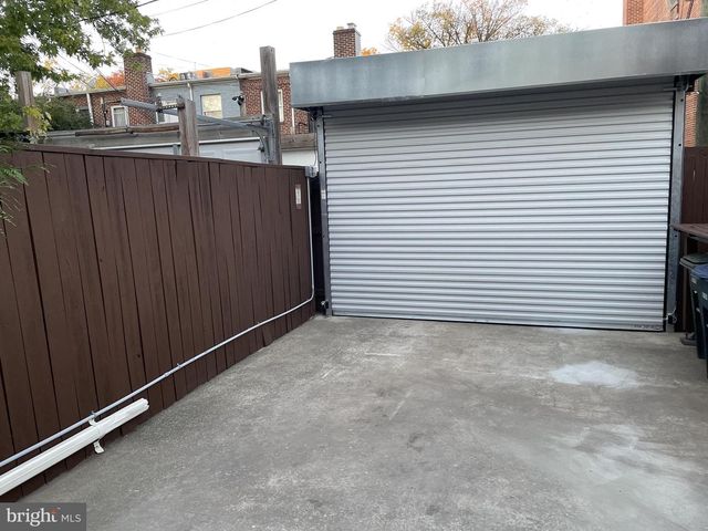 1738 GALES STREET, Washington, DC 20002