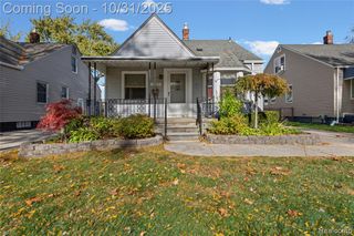 21803 Colony Street, Saint Clair Shores, MI 48080