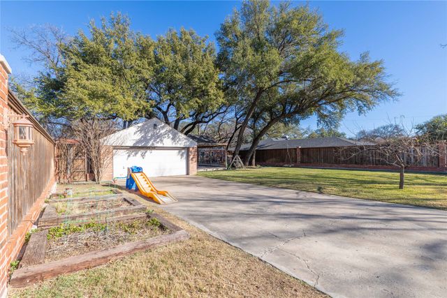 209 Quail Run, Brownwood, TX 76801