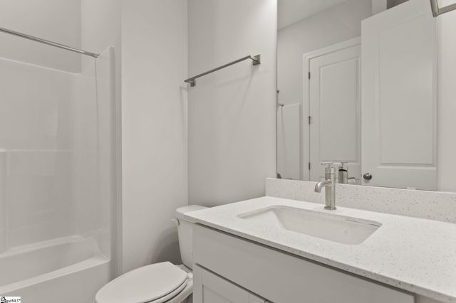 125 Cottage Lane, Greenwood, SC 29649