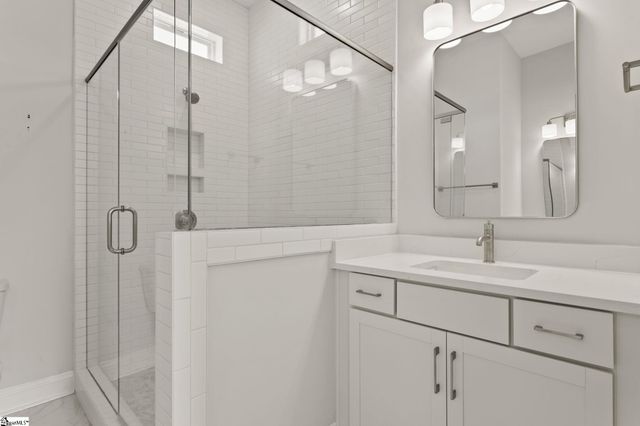 125 Cottage Lane, Greenwood, SC 29649