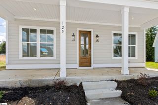125 Cottage Lane, Greenwood, SC 29649