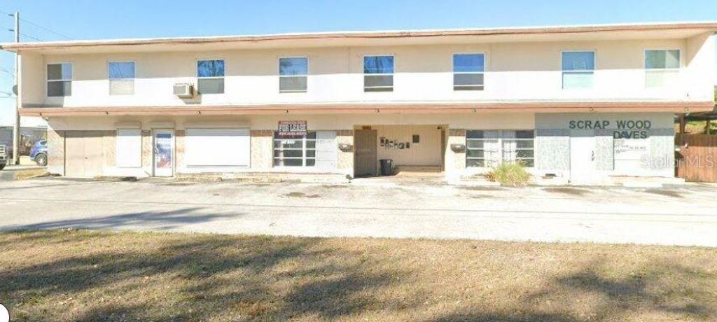 2440 25TH STREET N Apt C, St Petersburg, FL 33713