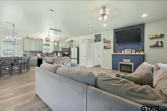 339 Williams Rd, Gilmer, TX 75645