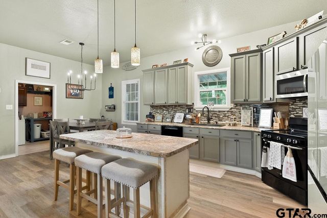 339 Williams Rd, Gilmer, TX 75645