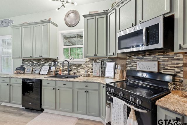 339 Williams Rd, Gilmer, TX 75645