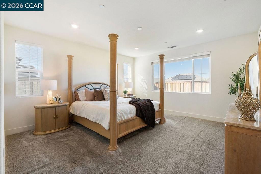 Image 18 of property listing at 6808 Verbena St, Tracy, CA 95377