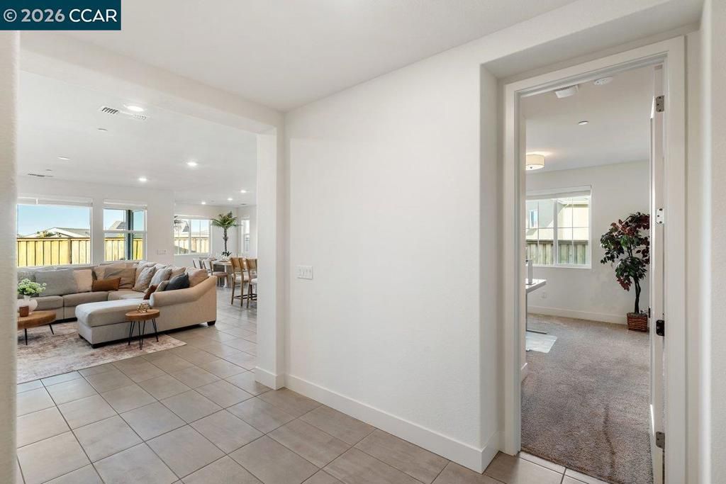 Image 25 of property listing at 6808 Verbena St, Tracy, CA 95377