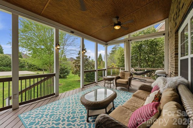 422 Deer Brush Lane, Waxhaw, NC 28173