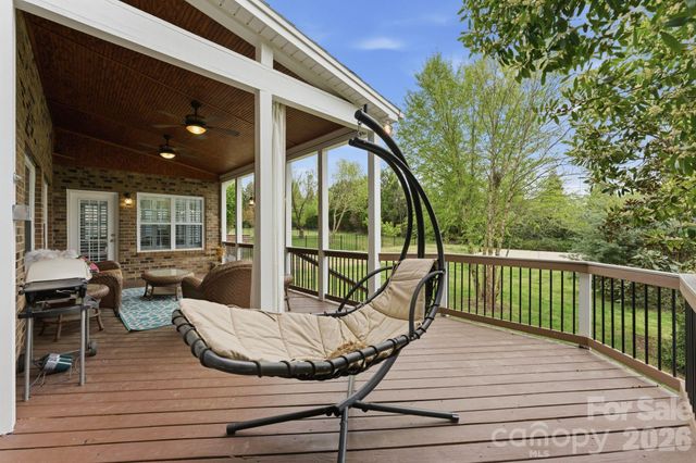 422 Deer Brush Lane, Waxhaw, NC 28173