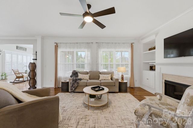 422 Deer Brush Lane, Waxhaw, NC 28173