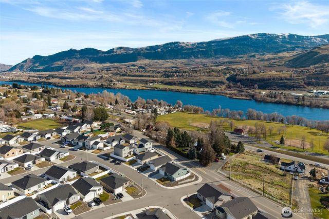 2314 SE Marlette Road, East Wenatchee, WA 98802