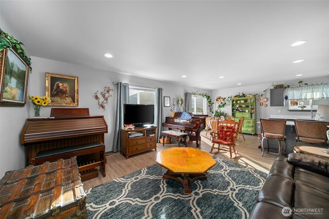 2314 SE Marlette Road, East Wenatchee, WA 98802