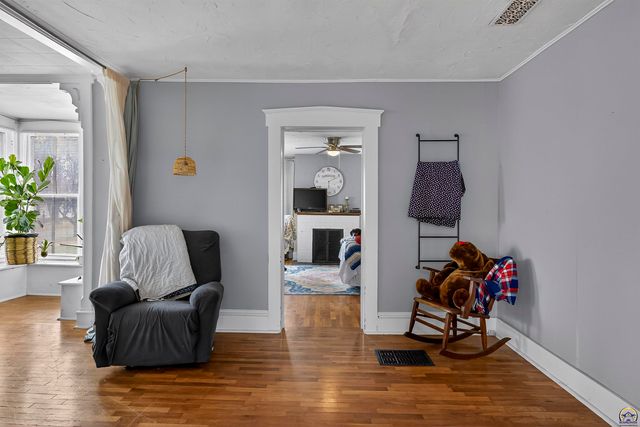 525 N Iowa AVE, Holton, KS 66436