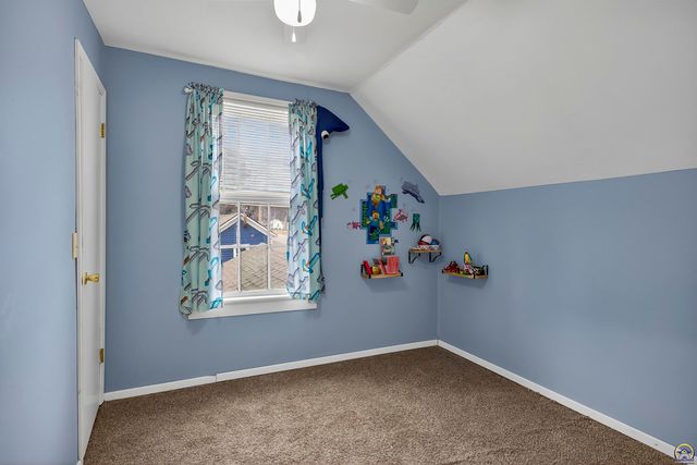 525 N Iowa AVE, Holton, KS 66436