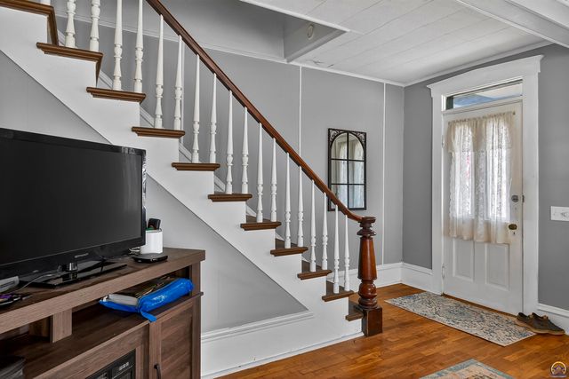 525 N Iowa AVE, Holton, KS 66436