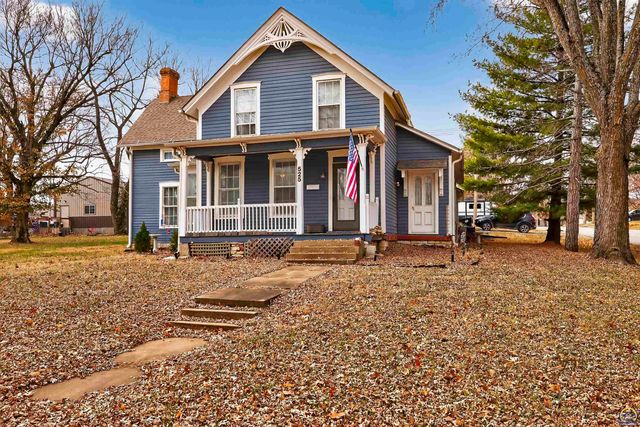 525 N Iowa AVE, Holton, KS 66436