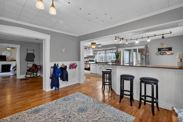 525 N Iowa AVE, Holton, KS 66436