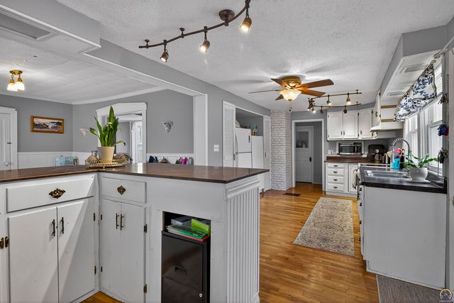 525 N Iowa AVE, Holton, KS 66436