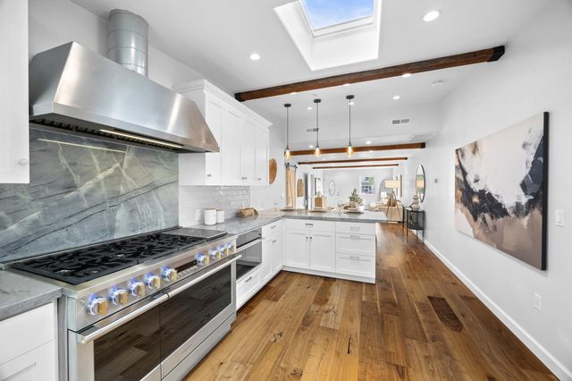 3242 Fair Oaks Avenue, Redwood City, CA 94063