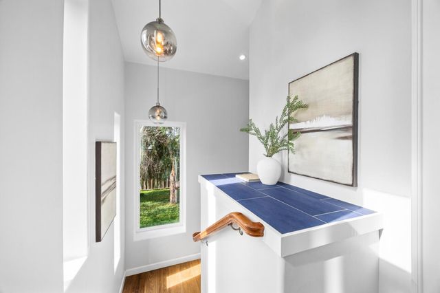 3242 Fair Oaks Avenue, Redwood City, CA 94063