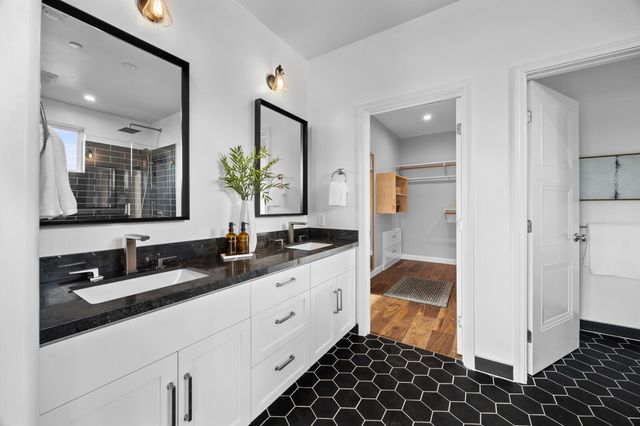 3242 Fair Oaks Avenue, Redwood City, CA 94063