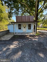 2654 STATE ROAD 55, Moorefield, WV 26836